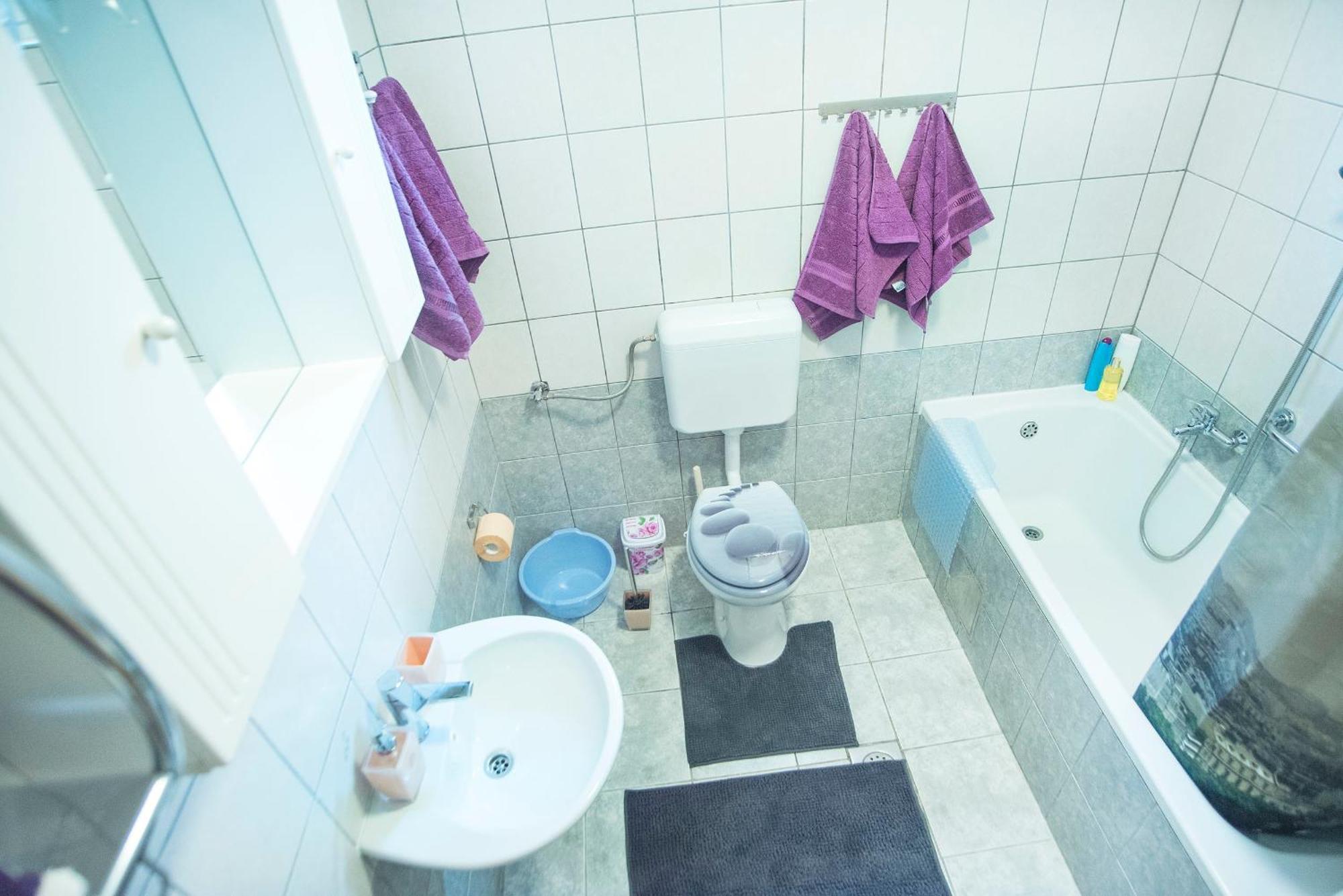 Apartment Katarina สลูน ภายนอก รูปภาพ